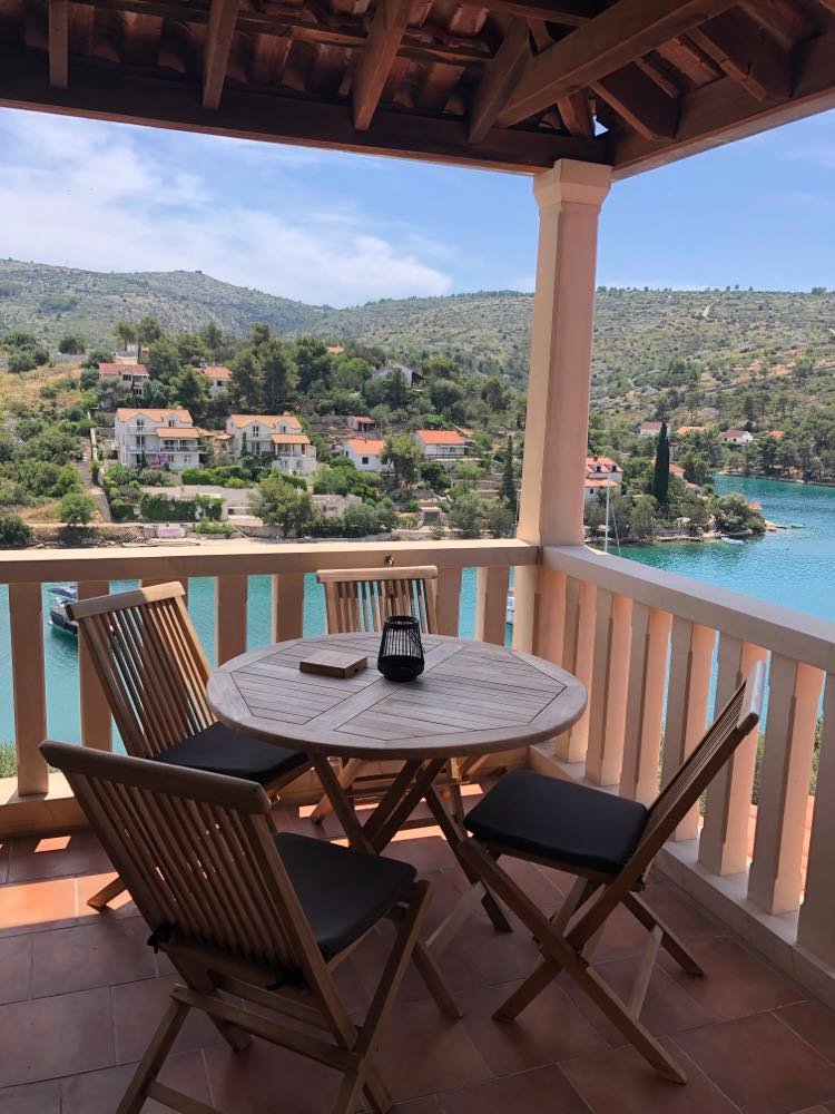 Villa More – Bobovišća, Brač